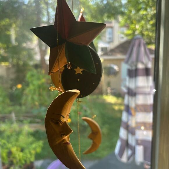 Hand Carved Wooden Star and Moon Ornament Mobile Vintage 90s Indonesia 28.5" - Picture 8 of 16